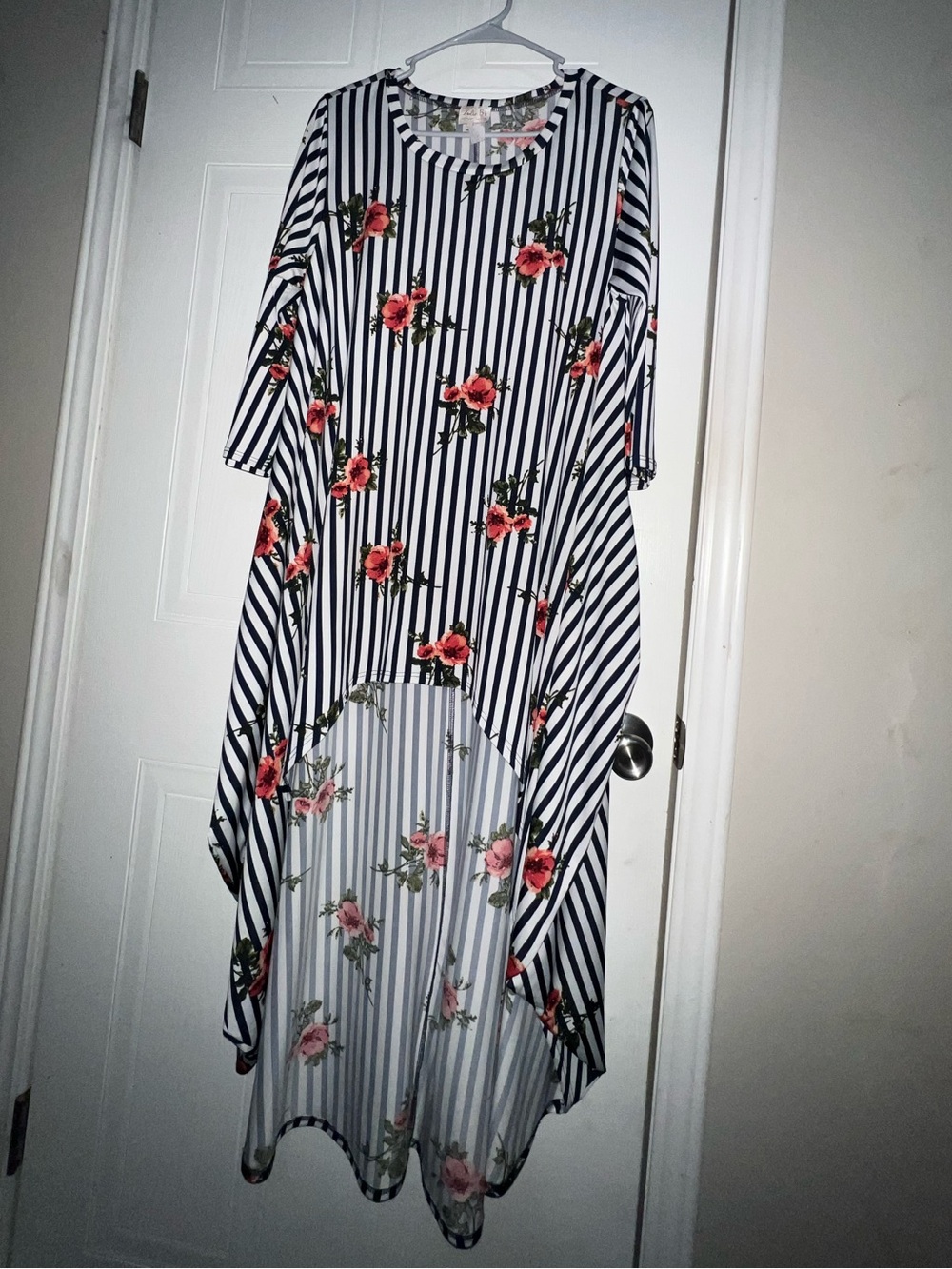 Zadie B’s Striped Black & White Floral High-Low Tunic Dressy Top Shirt